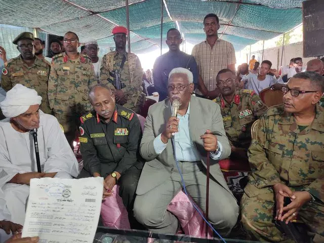 Governor Nile and leaders of the security and state committee participate in the befitting wedding ceremony of the Commander of the 3rd Infantry Division, Bashandi, and the slogan of the occasion is “joys without weapons”.