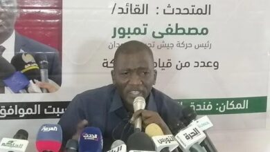 Tambor at a press conference in Port Sudan: He welcomes the return of the powers of the intelligence services