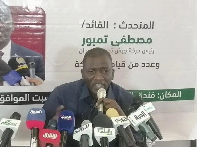 Tambor at a press conference in Port Sudan: He welcomes the return of the powers of the intelligence services