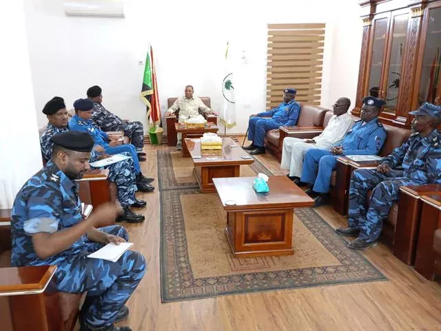 The Governor of the North receives the Director of the Central Community Police Department