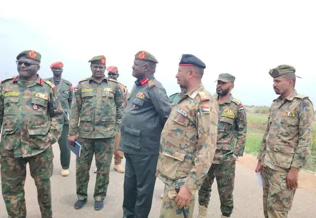 A visit by the leaders of the 18th Infantry Division, White Nile Crocodile, to the front lines of the soldiers as part of the field visits