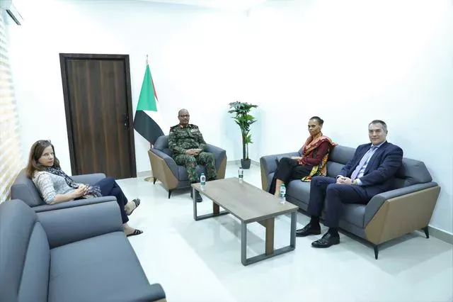 Member of the Sovereignty Council, Deputy Commander-in-Chief, Lieutenant-General Ibrahim Jaber meets the President of the Swiss International Aid Organisation