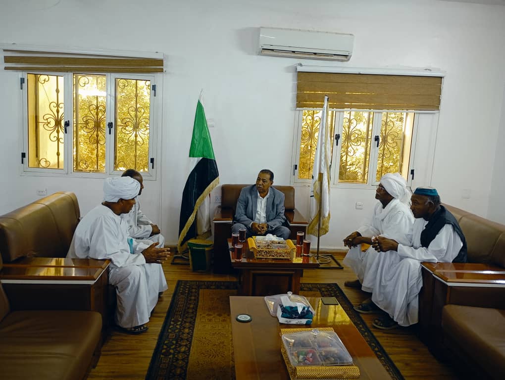 Northern Governor Discusses Issues in Tanqisi Region