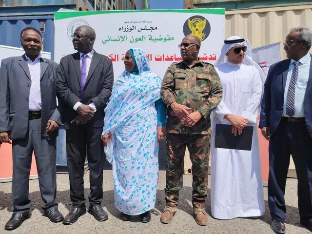 At a cost of more than two million dollars: Sudan receives a humanitarian ship provided by the States of Kuwait and Turkey