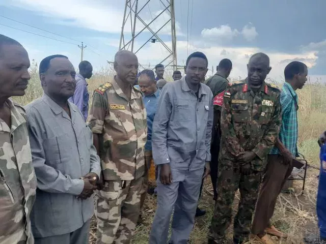 From Jabal Muya to Sennar, he examines the maintenance work on the main line, Umm Dabaker Sennar, which was destroyed by the militia, O Rebellion, and announces the arrival of electricity in Sennar and east of Sennar over the next week.