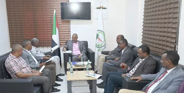 In a meeting with the Sudanese Society for the Care and Location of Liver Transplants, the Federal Minister of Health appreciates the role of specialized societies in the development of medical services.