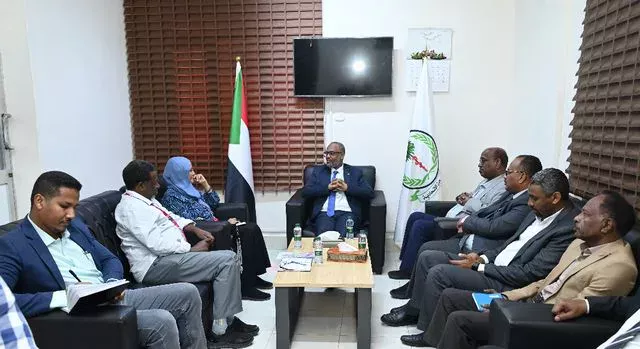 Joint coordination at the table of the Federal Minister of Health and the Sudanese Red Crescent