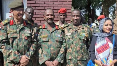 National League leader in Khartoum arrives in Al-Kadro and Hattab and meets with Commander of Al-Kadro Military Region, Major General Al-Numan Ali