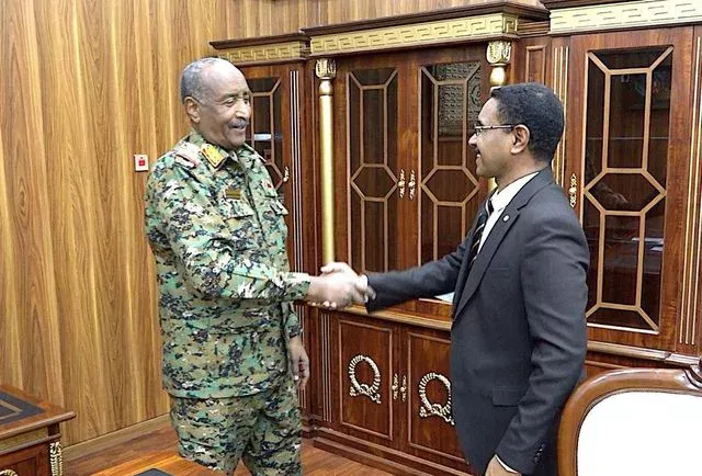 The President of the Sovereignty Council meets the Governor of Kassala State