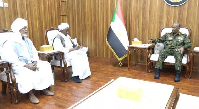 The President of the Sovereignty Council meets the delegation of the Sabdarat tribe