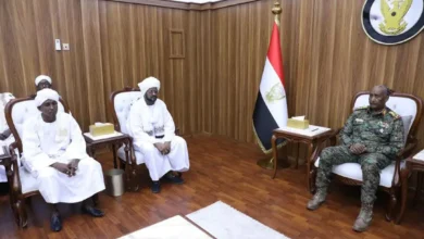 The President of the Sovereignty Council meets a delegation of members of the Dar Hamar tribe