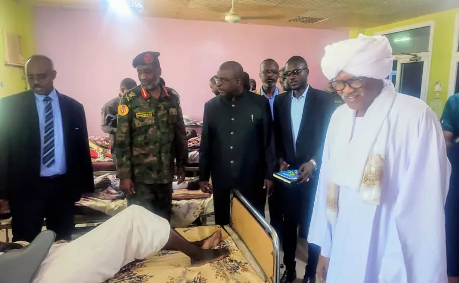 An inspection visit to a member of the sovereign council, the Minister of Health and the Gedarefs to verify the services of the people of the Battle of Dignity and Liberated Prisoners