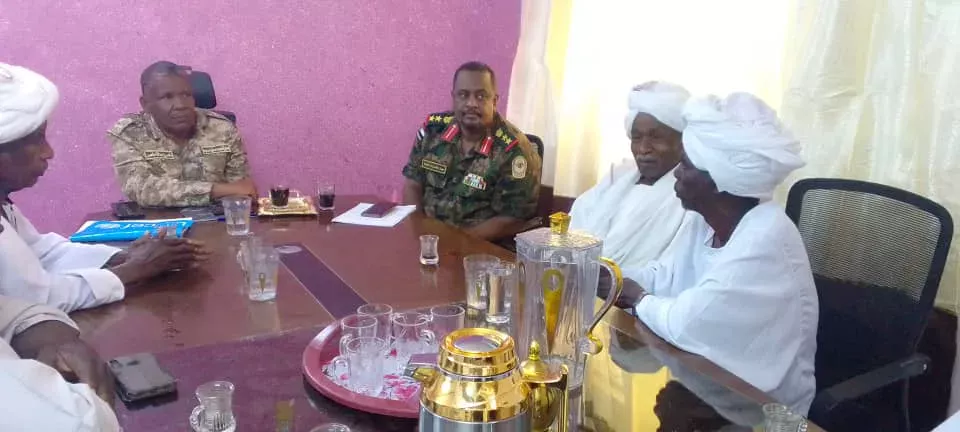 Executive Director of Sinjah Locality Reviews Issues Facing Citizens of Umm Shuka Area