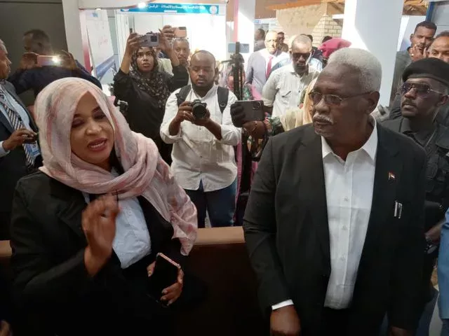 The Governor of the State of the Nile opens the activities of the Nile Investment and Industrial Forum and the exhibition which accompanies him and praises the wonderful organization by the Supreme Committee