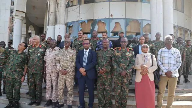 Sumaya al -hadi, the first woman to enter into the construction of the general command of the armed forces after the lifting of the two -year seat