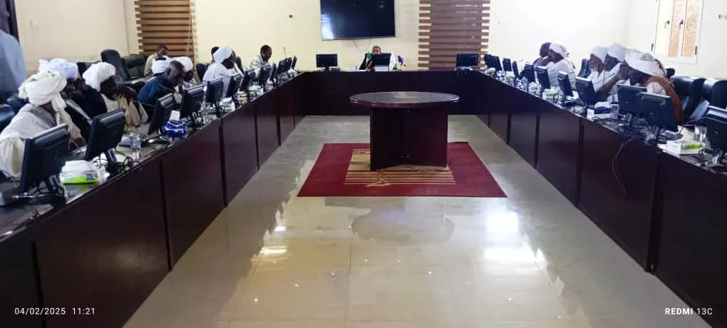 The Governor of the North comes to collecting farmers on the efforts of his government to solve the problem of electricity