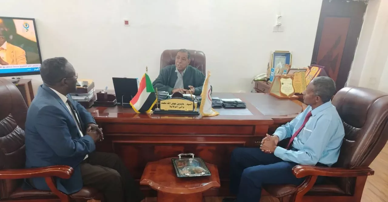 The Governor of the North meets the director of the National Bank of Omdurman