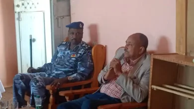 The Minister of Health in charge of Sennar and the director of therapeutic medicine are at the Al-Sabeel hospital