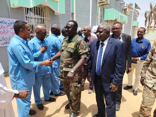 And at Nile Blanc, continues his visit to inspection the examination centers of the elementary certificates of the State and is held on the course of exams in a certain number of centers in the locality of your Lord