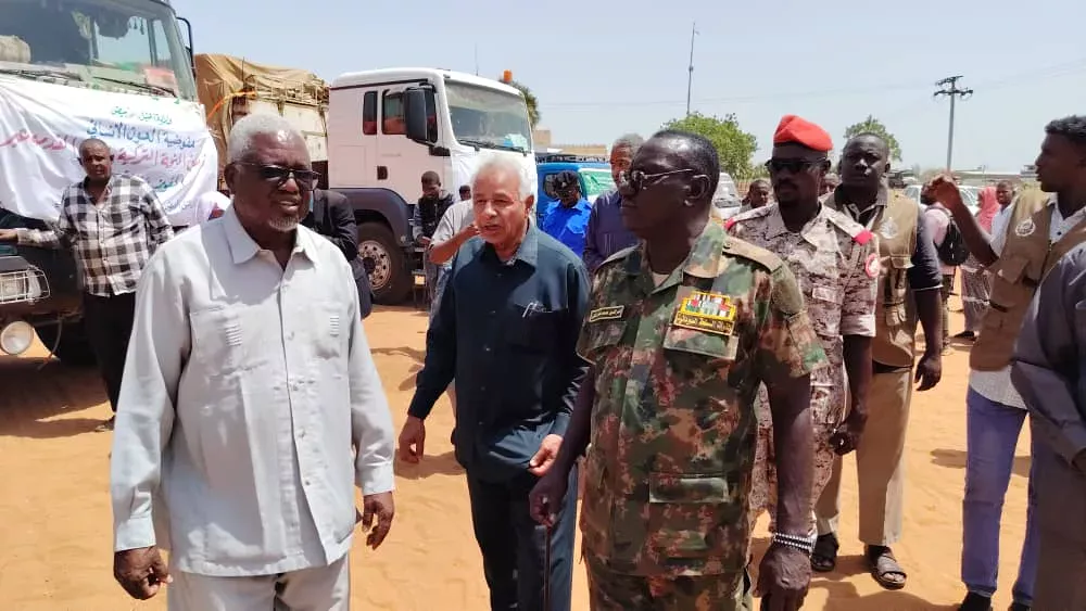 The Nile Blanc launches the convoys of humanitarian aid submitted by the King Salman Relief Center and the Turkish Relief Authority through the Federal Humanitarian Aid Commission