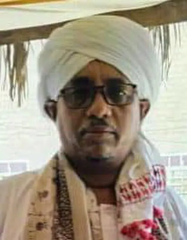 Faced with a mosque which announces its abandonment of its political affiliation in support of the government of Kamel Idris, which adopted the principle of competence far from the quotas.