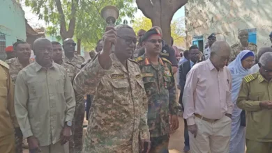 The Governor of Sennar drops the bell of the Makuar intermediary school examination and more than 15,000 students sitting for the examination