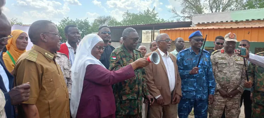 The start of certificate exams in Sennar Wilayat 0 by honoring the commissioner-general for humanitarian aid