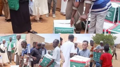 An organization in addition to disaster aid continues to deliver the baskets of King Salman Center to Sudan