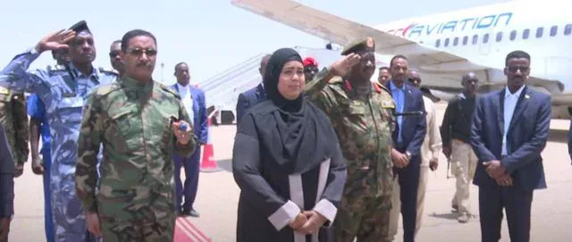 Member of the sovereign council, Dr. Nawara Abu Muhammad, arrives in Kassala and receives the illumination on the security situation of the state