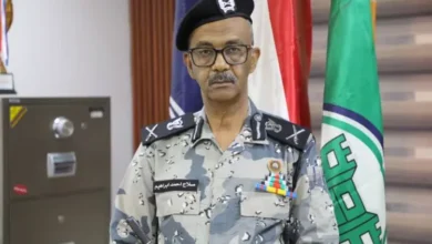 Men on the director general of the Sudanese Customs Authority, His Excellency Lieutenant Salah Ahmed Ibrahim -Al -kalam Al -Daghar