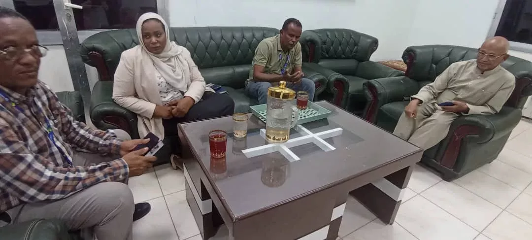 The Director General of the Ministry of Education meets the delegation of a Sudanese communication company