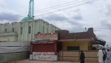 The Friday preacher requires immediate compensation for the owners of stands who are withdrawn from local order to Sanjah # and requires detection of the possibility of storing sugar