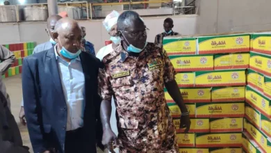 The Nile Blanc inspects a certain number of factories and export companies for agricultural cultures in the state and confirms the interest of its government to develop the industrial sector and to tackle the obstacles faced by the factories at the standby state.