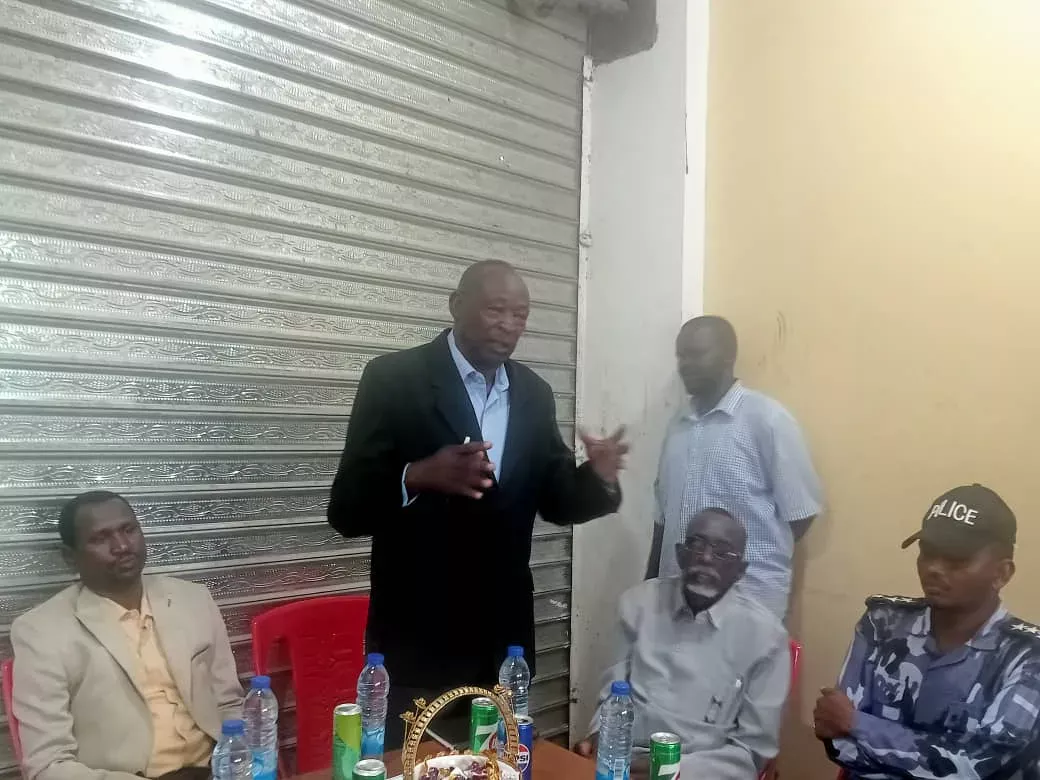 The governor's mining advisor opens the Merm laboratory for the analysis of gold and silver