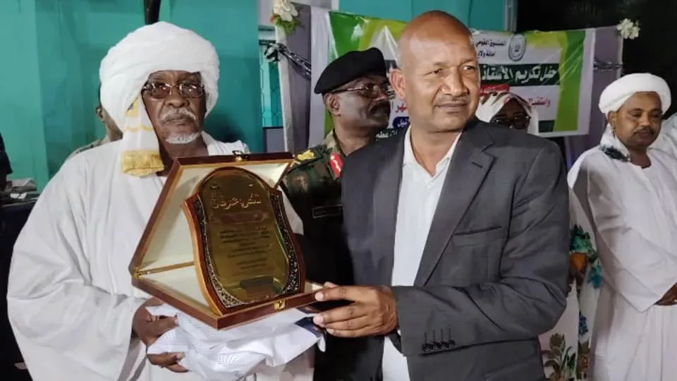 The Nile Honor The old treasurer of the Student Care, Ahmed Klabtos, in a special accomplishment night