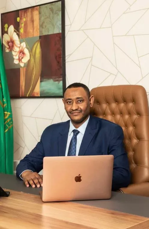 The secretary-general of the popular world council of friendship adopts councilor Mohamed Kamel, that God