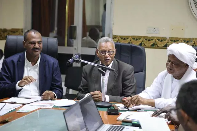 The supreme committee between health insurance and zakat is an agreement to target more than 23 thousand families