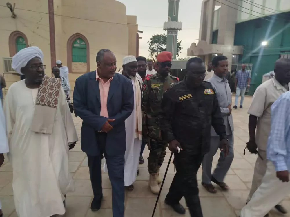 Wali du Nile Blanc inspects the Islamic Dowments Authority and opens the solar energy project at the Grande Mosque in Kosti